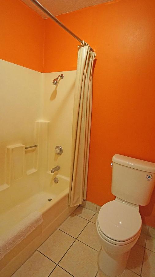 Los Angeles Inn & Suites - Lax West Athens Buitenkant foto