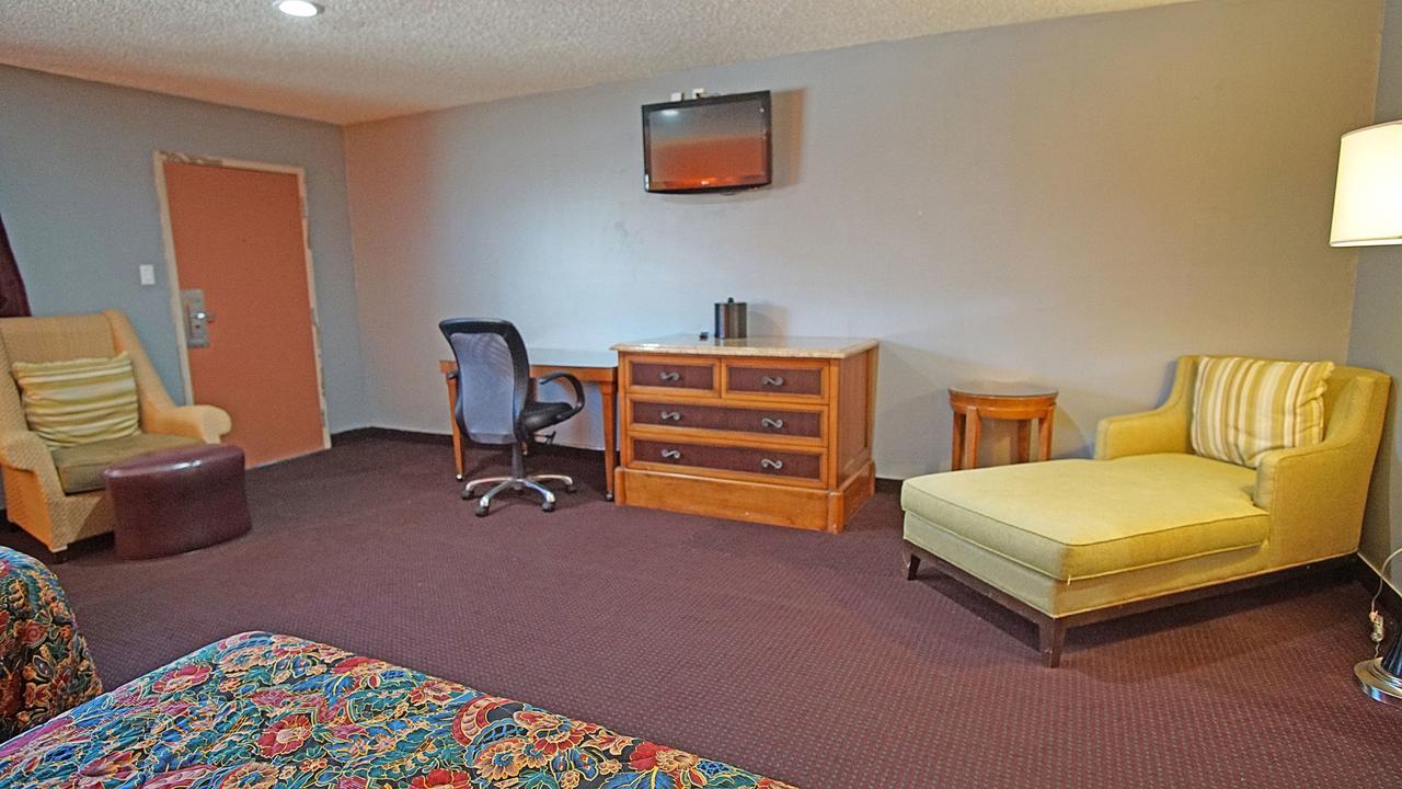 Los Angeles Inn & Suites - Lax West Athens Buitenkant foto