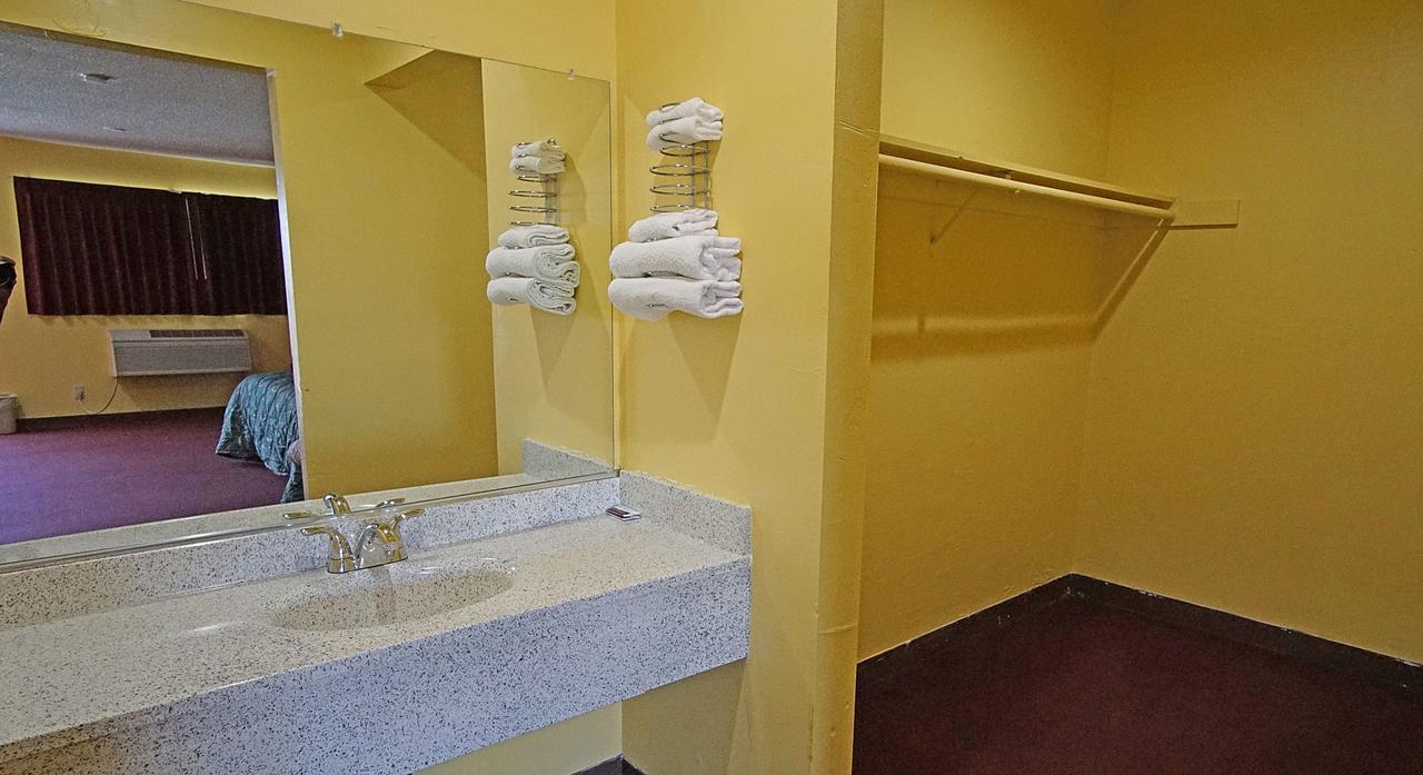 Los Angeles Inn & Suites - Lax West Athens Buitenkant foto